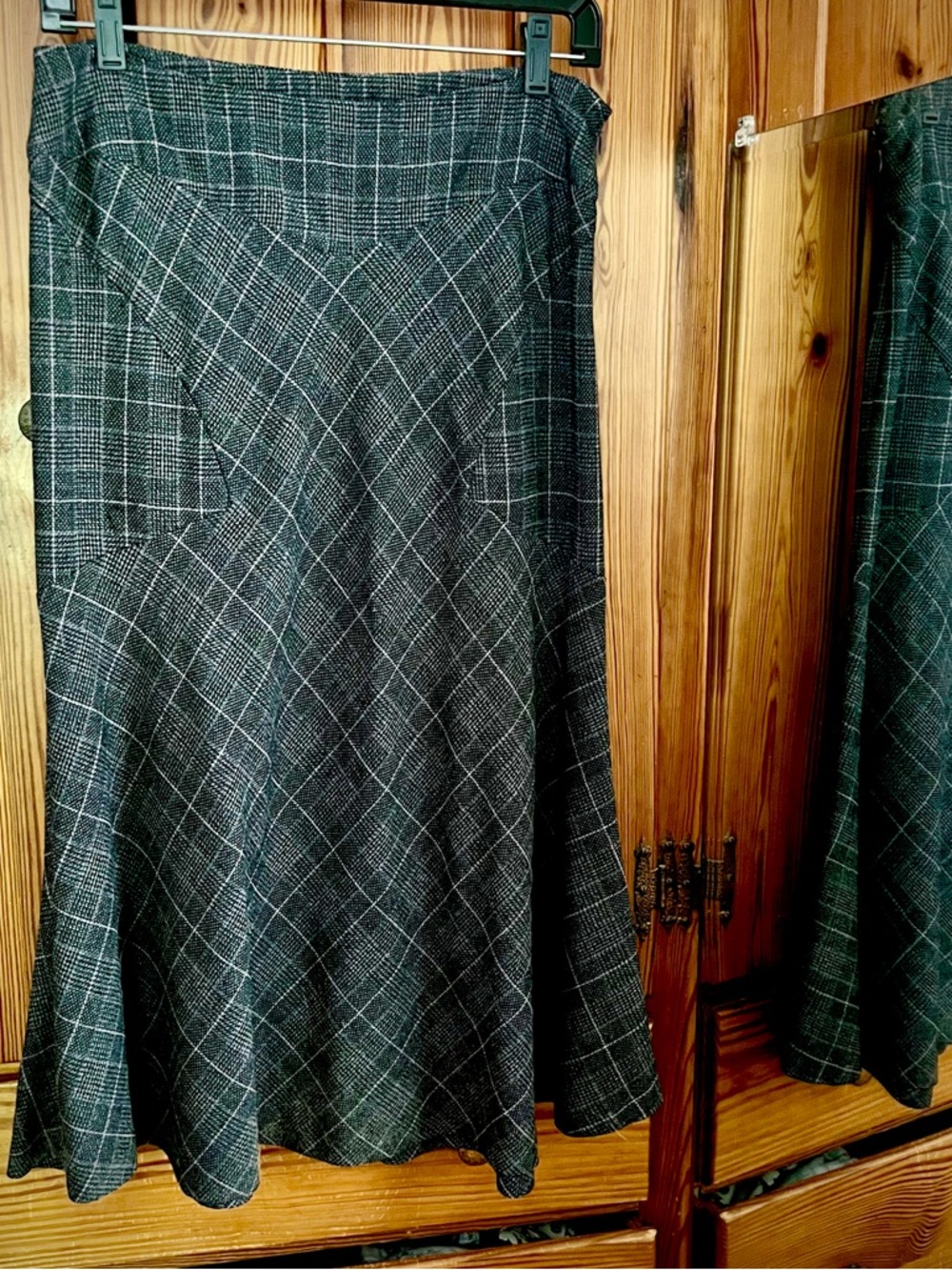 Nine West Gray Glenn Plaid pink overcheck trumpet flounce midi Skirt officesiren